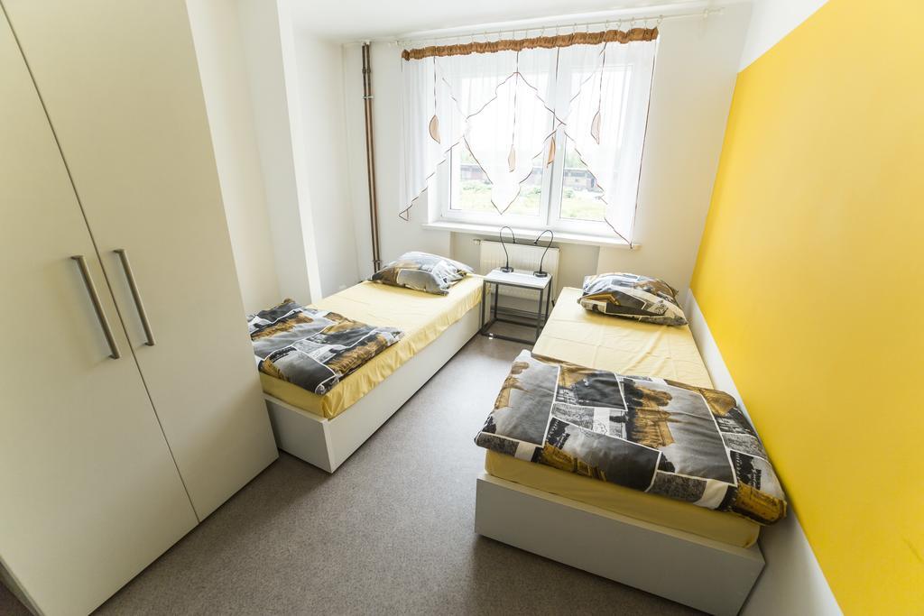 Klimczoka 6 Vandrarhem Katowice Exteriör bild